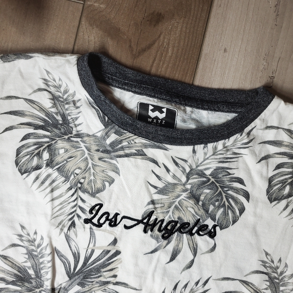 WXYZ Los Angeles Tropical Leaves Graphic Print Cotton T-Shirt Boys Size Medium